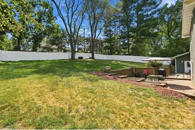 330 W Park Street, River Falls, WI 54022 - Photo 43