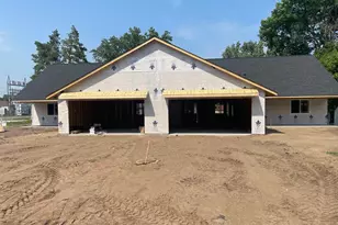 906 S 5th St, Princeton, MN 55371 - Photo 5