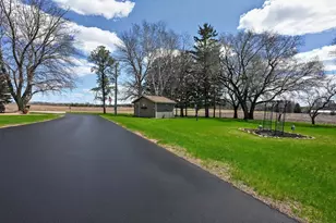 1608 E Lake Jessie Rd SE, Alexandria, MN 56308 - Photo 11