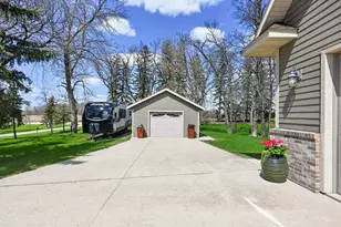 1608 E Lake Jessie Rd SE, Alexandria, MN 56308 - Photo 13