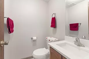 8016 Idaho Cir N, Brooklyn Park, MN 55445 - Photo 23