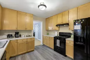 582 State St, Saint Paul, MN 55107 - Photo 9