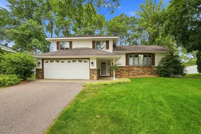 6207 Edgemont Boulevard N, Brooklyn Park, MN 55428 - Photo 1