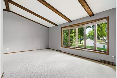 6207 Edgemont Boulevard N, Brooklyn Park, MN 55428 - Photo 9