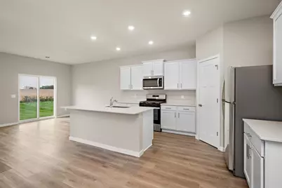 431 Florence Avenue S, Annandale, MN 55302 - Photo 5