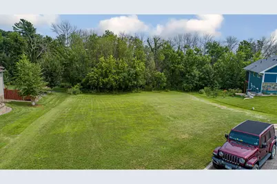 905 Orchard Heights Court, Faribault, MN 55021 - Photo 3