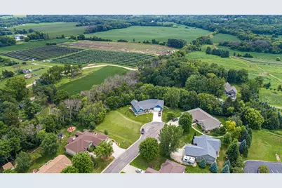 905 Orchard Heights Court, Faribault, MN 55021 - Photo 11