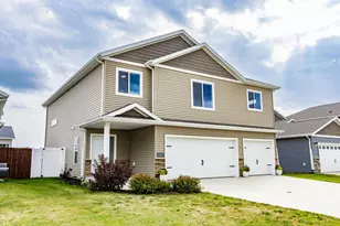 3005 38th Ave S, Moorhead, MN 56560 - Photo 1