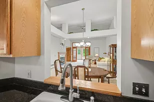 7586 Ojibway Park Bay, Woodbury, MN 55125 - Photo 15