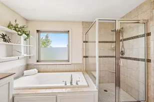 643 Parkside Ct, Eagan, MN 55123 - Photo 33