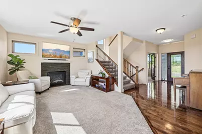 643 Parkside Court, Eagan, MN 55123 - Photo 9