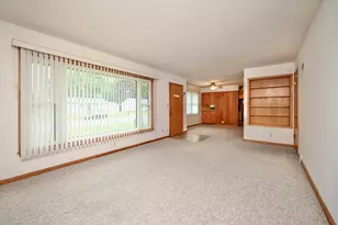 625 Terry Ln, Winona, MN 55987 - Photo 3