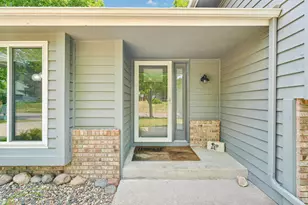 5558 Chatsworth St N, Shoreview, MN 55126 - Photo 45