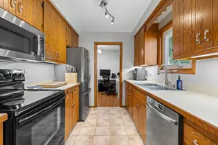 224 W 3rd St, Waconia, MN 55387 - Photo 19