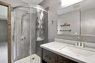 211 4th Ave NW, Blooming Prairie, MN 55917 - Photo 33