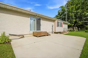 211 4th Ave NW, Blooming Prairie, MN 55917 - Photo 35