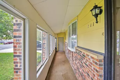 211 4th Avenue NW, Blooming Prairie, MN 55917 - Photo 3