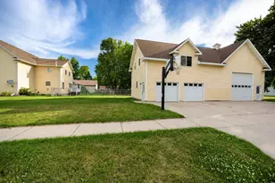 320 N Tyler St, Tyler, MN 56178 - Photo 5