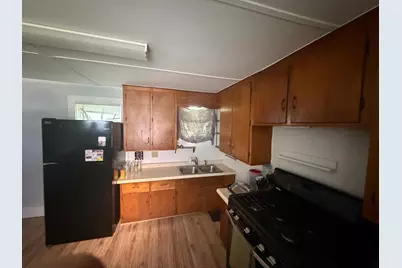 217 E Benton Street, Le Roy, MN 55951 - Photo 3