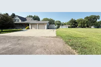 237 E Dahlstrom Avenue, Appleton, MN 56208 - Photo 55