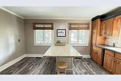 237 E Dahlstrom Avenue, Appleton, MN 56208 - Photo 9