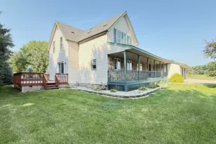 237 E Dahlstrom Ave, Appleton, MN 56208 - Photo 3
