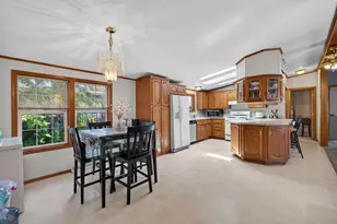 2679 Ryan Dr, Maplewood, MN 55119 - Photo 3