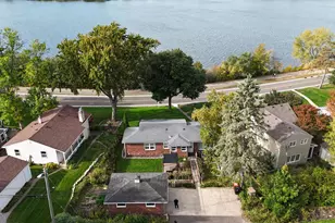 1736 E Shore Dr, Maplewood, MN 55109 - Photo 1