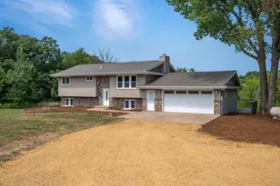 978 70th Ave, Roberts, WI 54023 - Photo 1
