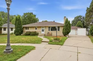 2226 Cardinal Pl, Saint Paul, MN 55119 - Photo 1
