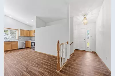 16036 Goodview Court, Lakeville, MN 55044 - Photo 9