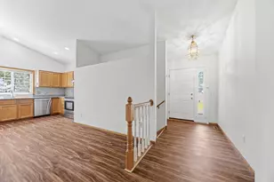 16036 Goodview Ct, Lakeville, MN 55044 - Photo 9