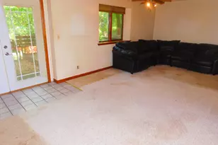 2091 Oakridge St, Saint Paul, MN 55119 - Photo 21