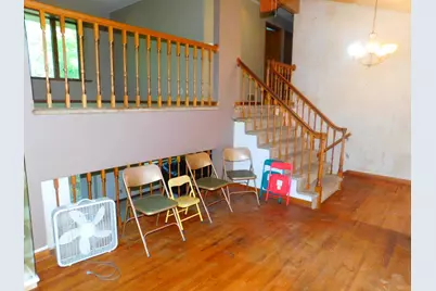 2091 Oakridge Street, Saint Paul, MN 55119 - Photo 9