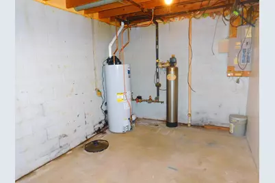 2091 Oakridge Street, Saint Paul, MN 55119 - Photo 29