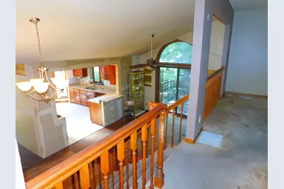 2091 Oakridge Street, Saint Paul, MN 55119 - Photo 3