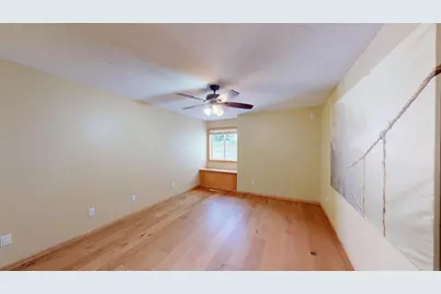 915 Kimberly Lane, Chanhassen, MN 55317 - Photo 25