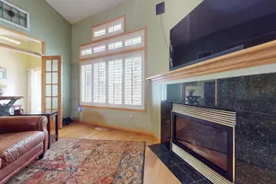 915 Kimberly Ln, Chanhassen, MN 55317 - Photo 15