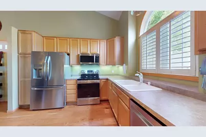 915 Kimberly Lane, Chanhassen, MN 55317 - Photo 7
