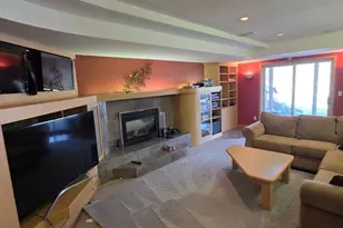 171 Red Oaks Dr, Vadnais Heights, MN 55127 - Photo 9