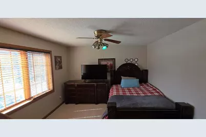 171 Red Oaks Drive, Vadnais Heights, MN 55127 - Photo 29