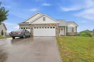 526 3rd Ave NE, Lonsdale, MN 55046 - Photo 1
