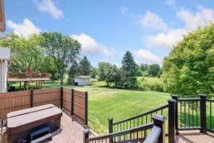8585 Chanhassen Hills Dr S, Chanhassen, MN 55317 - Photo 35