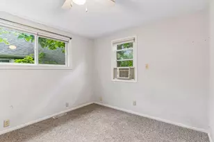 894 Beech St, Saint Paul, MN 55106 - Photo 27