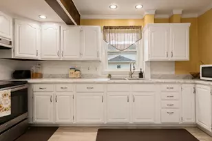 529 9th St NW, Willmar, MN 56201 - Photo 5