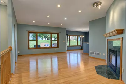 1317 7th Street N, Cannon Falls, MN 55009 - Photo 3
