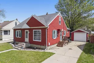 812 14th Ave NE, Rochester, MN 55906 - Photo 3