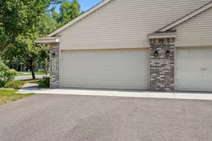 2994 Pitrina Way, Little Canada, MN 55117 - Photo 9