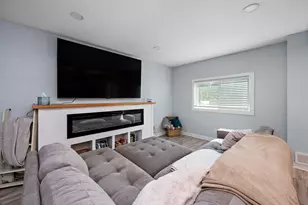 724 E Broadway St, Monticello, MN 55362 - Photo 5