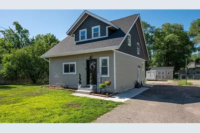 724 E Broadway Street, Monticello, MN 55362 - Photo 1